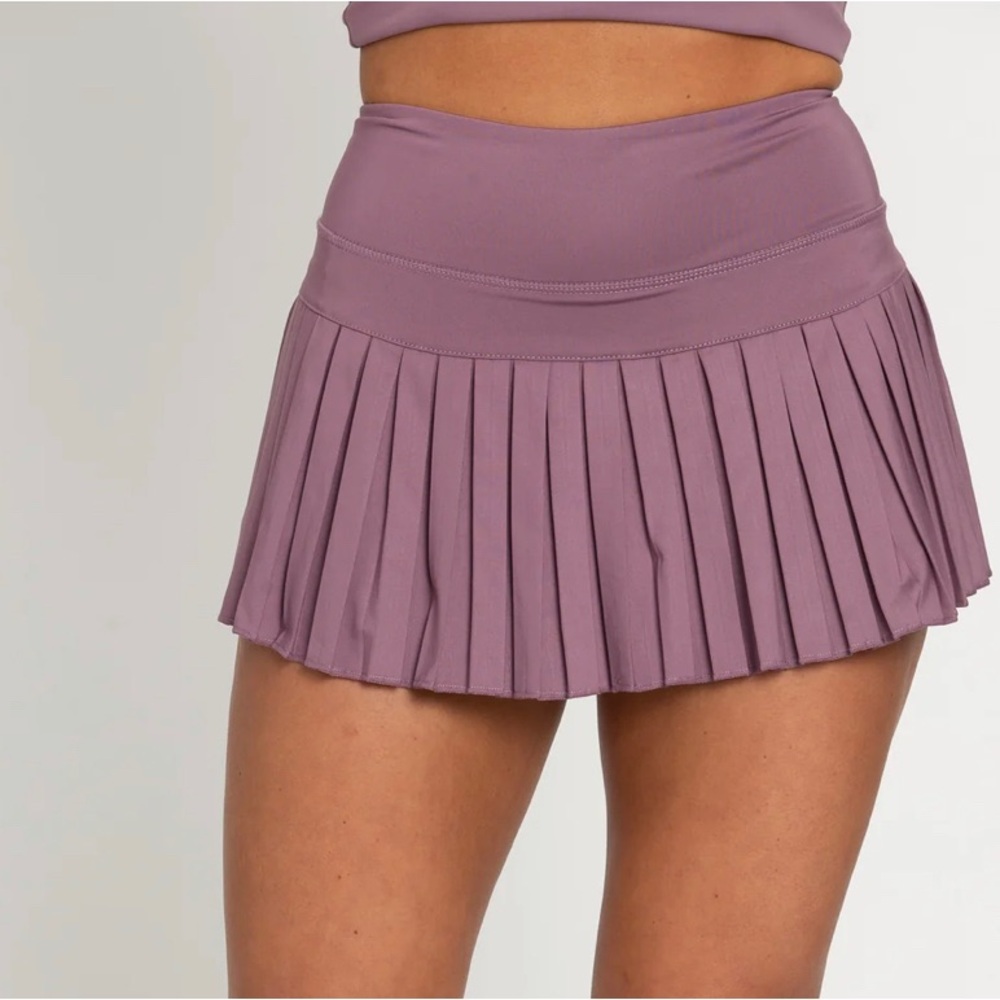 Gold Hinge Plum Pleated Tennis Skirt